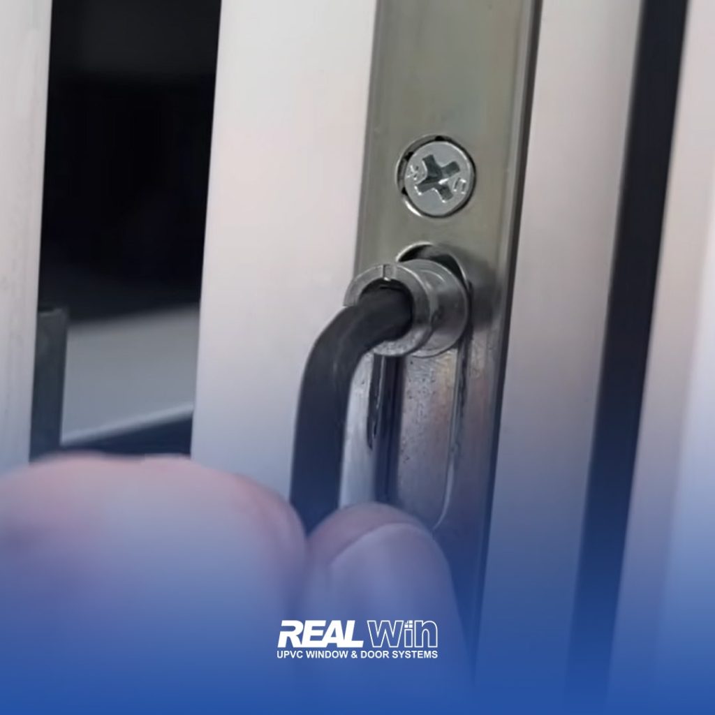 تنظیم پنجره دوجداره برای زمستان